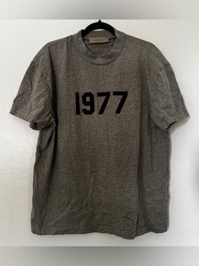 Fear of God Essentials SS22 T-Shirt 1977